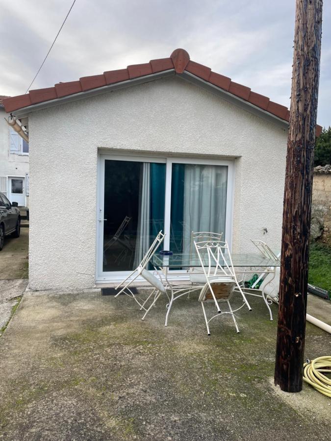 Maison T 2 Meuble Confort Proche Aeroport * Pusignan